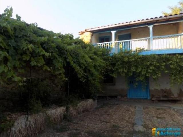 Casa en venta en Santiago Millas, Castilla y León