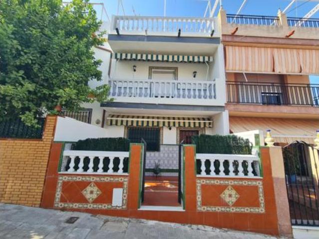 Casa en venta en Santiponce, Andalucía
