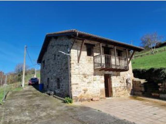 Casa en venta en Santiurde De Toranzo, Cantabria