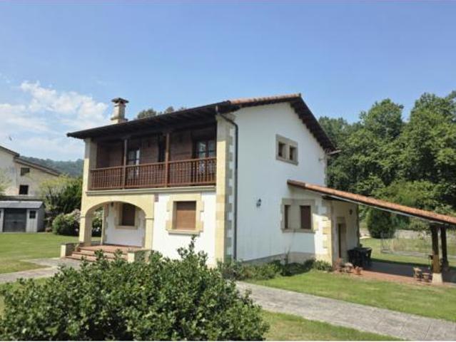 Casa en venta en Santiurde De Toranzo, Cantabria