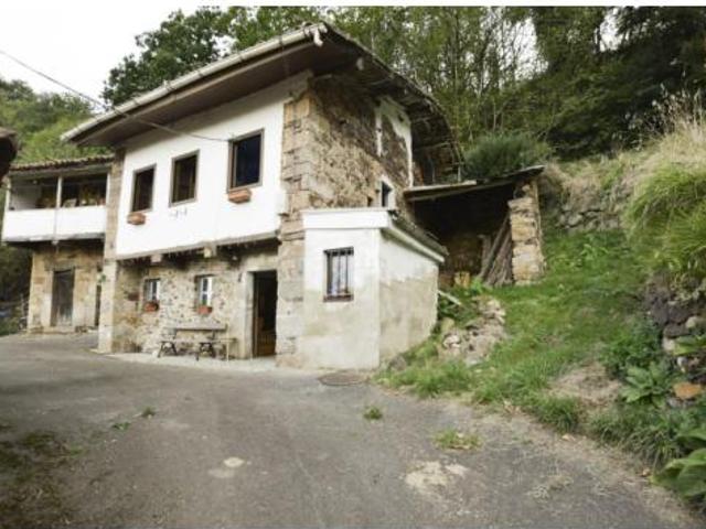 Casa en venta en Santo Adriano, Asturias
