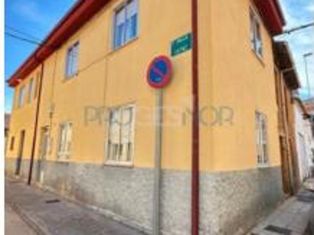 Casa en venta en Santovenia De La Valdoncina, Castilla y León