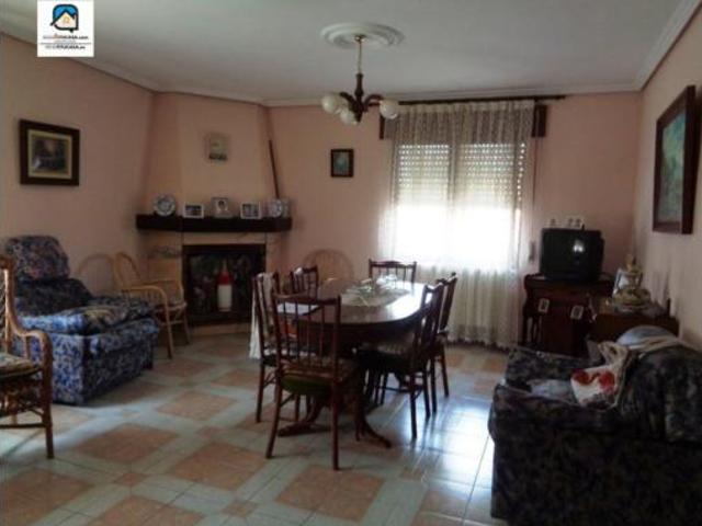 Casa en venta en Santovenia De Pisuerga, Castilla y León
