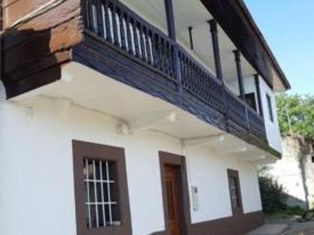 Casa en venta en Sariego, Asturias