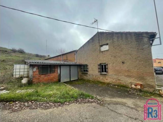 Casa en venta en Carbajal de la Legua, Sariegos