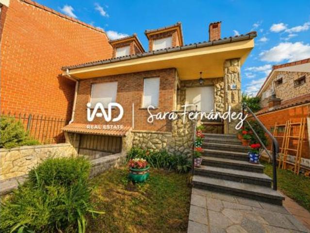 Casa en venta en Azadinos, Sariegos