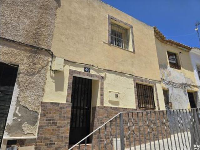 Casa en venta en María Moliner, l'Alt Vinalopó / El Alto Vinalopó