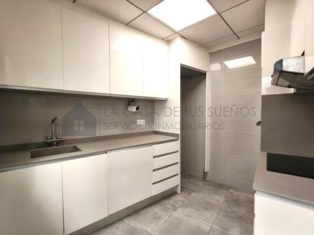 Casa en venta en María Moliner, l'Alt Vinalopó / El Alto Vinalopó