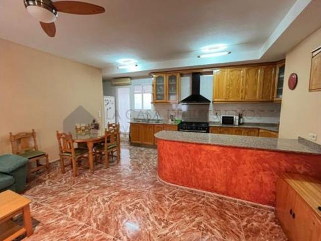 Casa en venta en María Moliner, l'Alt Vinalopó / El Alto Vinalopó