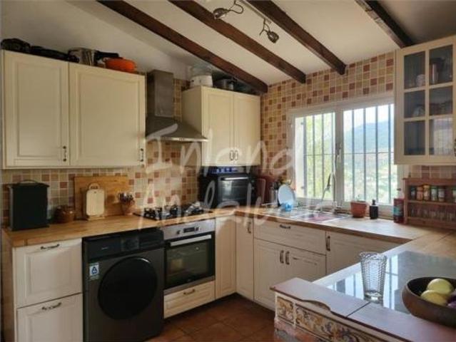 Casa en venta en Sedella, Málaga