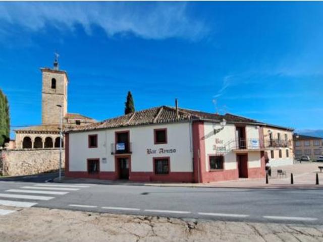 Casa en venta en Madrona, Segovia