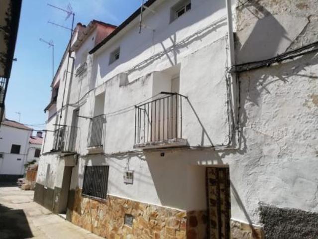 Casa en venta en Serradilla, Extremadura