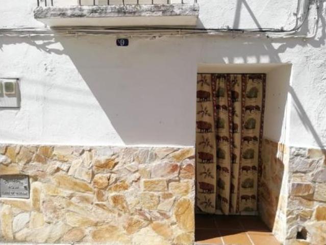 Casa en venta en Serradilla, Extremadura