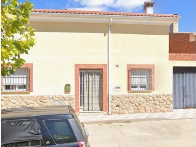 Casa en venta en Serradilla, Extremadura