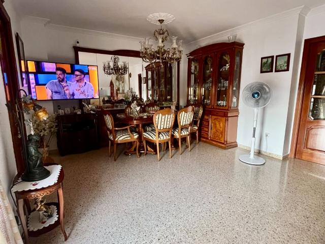 Casa en venta en Castilleja De La Cuesta, Andalucía