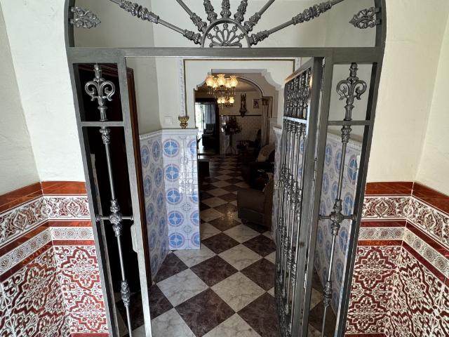 Casa en venta en Brenes, Andalucía