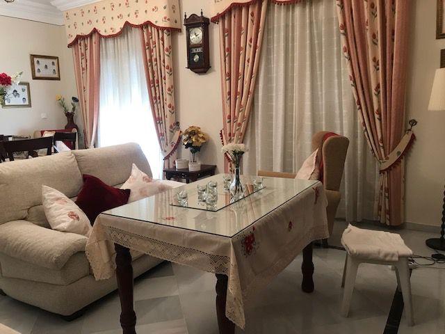 Casa en venta en Utrera, Andalucía