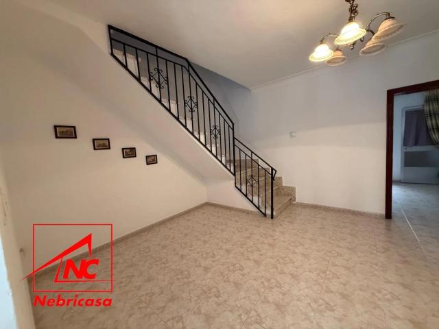 Casa en venta en Las Cabezas De San Juan, Andalucía