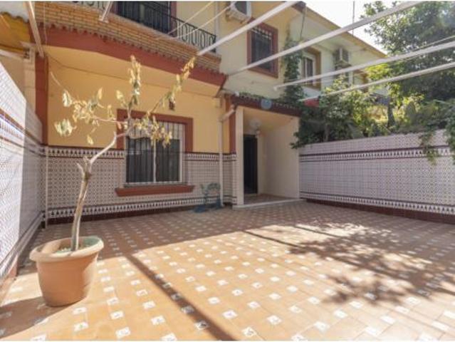 Casa en venta en Los Remedios, Sevilla
