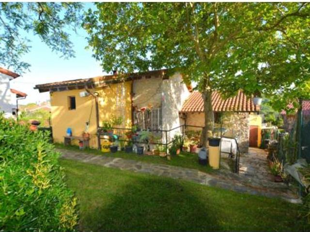 Casa en venta en Espiniella, Siero
