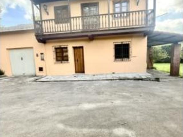 Casa en venta en Espiniella, Siero