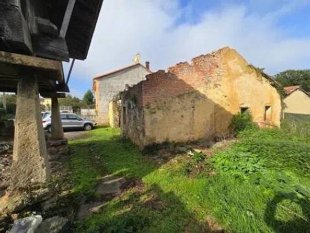 Casa en venta en Naón, Siero