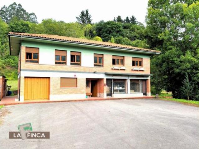 Casa en venta en La Pedrera, Siero