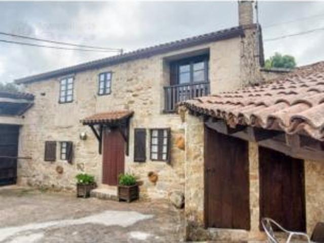 Casa en venta en Outeiro, Silleda