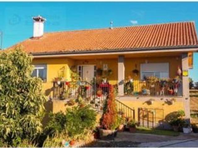 Casa en venta en Manduas, O Deza