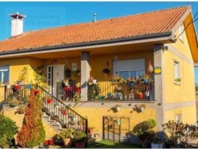 Casa en venta en Manduas, O Deza