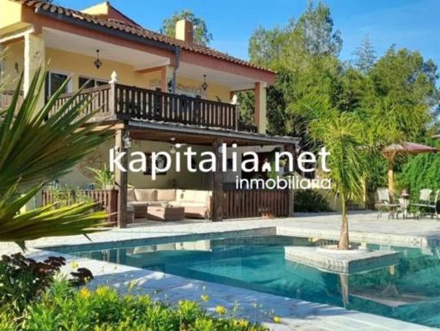 Casa en venta en la Vall d'Albaida, Valencia