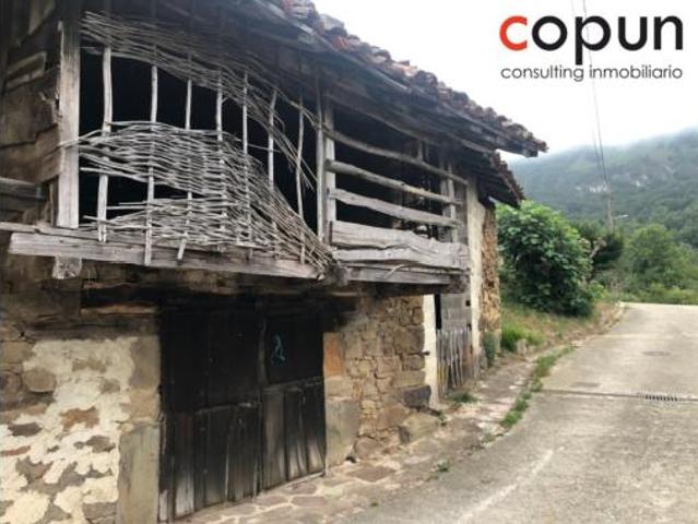 Casa en venta en Sobrescobio, Asturias
