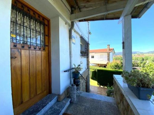 Casa en venta en Sondika, Izarza