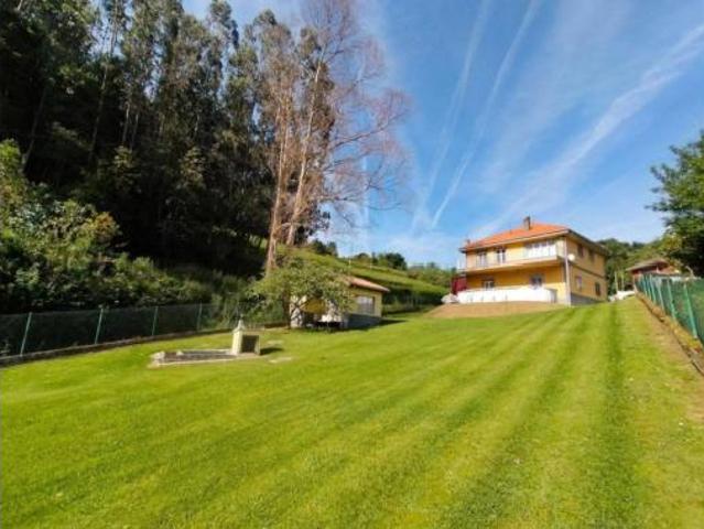 Casa en venta en Soto Del Barco, Los Carbayinos
