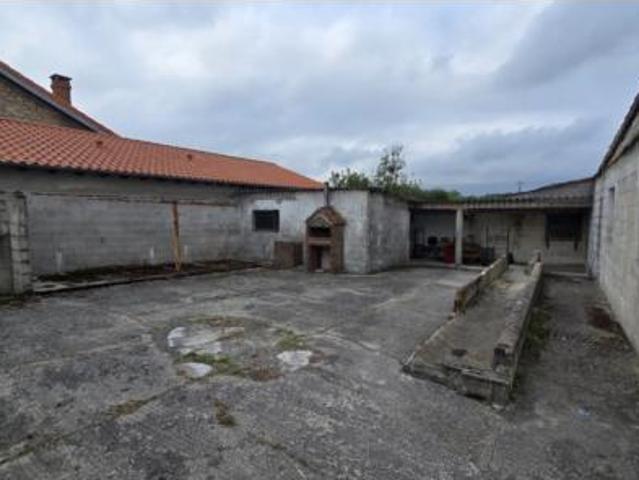 Casa en venta en Hinojedo, Suances