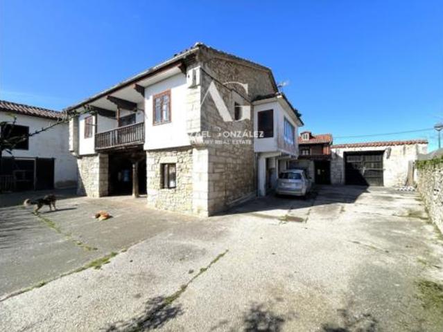 Casa en venta en Cortiguera, Suances