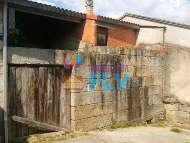 Casa en venta en Ourense, Galicia