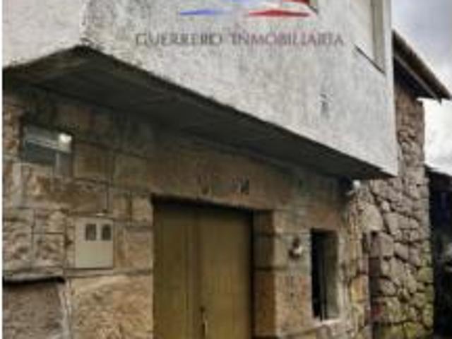 Casa en venta en Ourense, Galicia