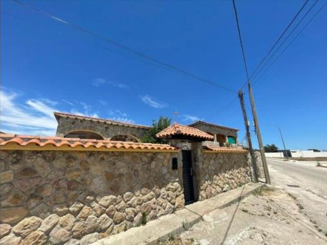 Casa en venta en Talayuela, Extremadura