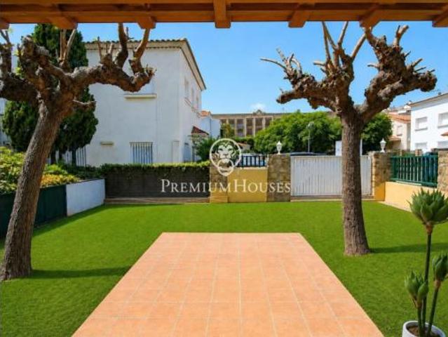 Casa en venta en els Quatre Garrofers, Tarragonès