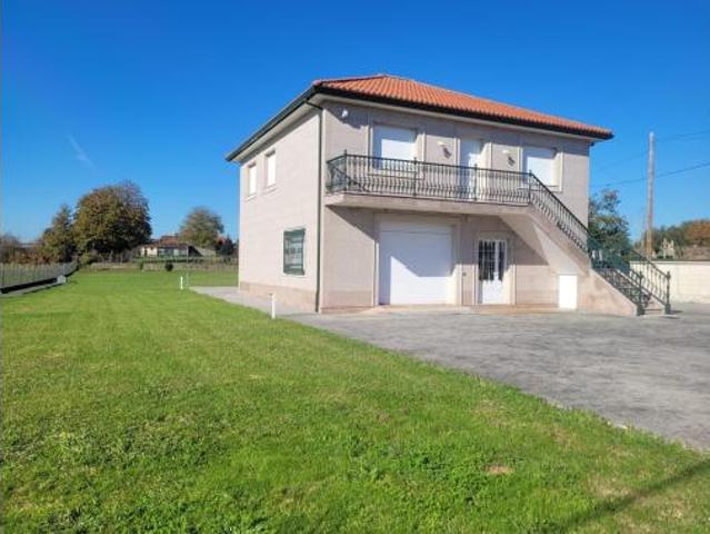 Casa en venta en Teo, Vilanova