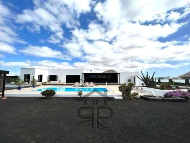 Casa en venta en Tías, Canarias