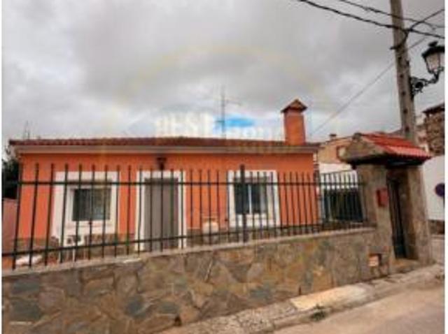Casa en venta en Tinajas, Castilla-La Mancha
