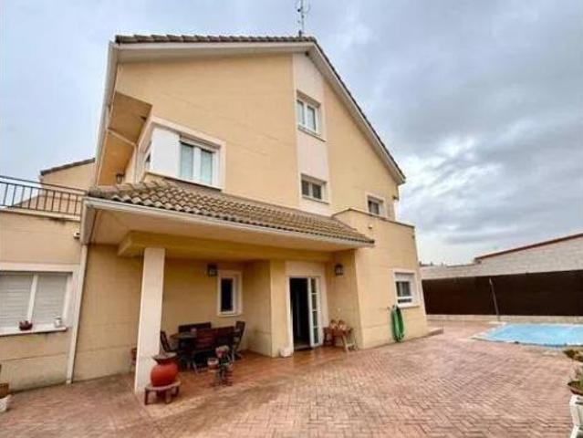 Casa en venta en Titulcia, Madrid
