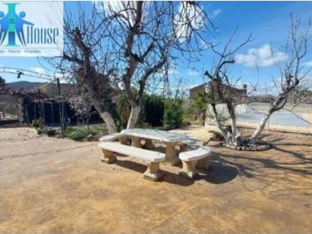 Casa en venta en Sierra, Tobarra
