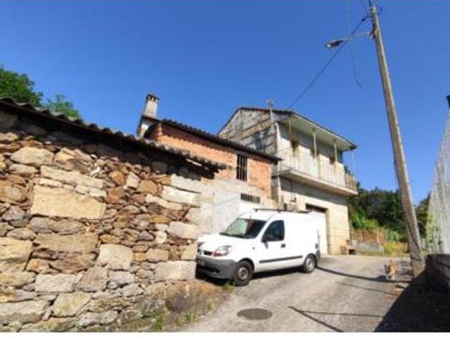 Casa en venta en Ourense, Galicia