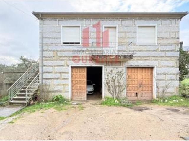 Casa en venta en Ourense, Galicia