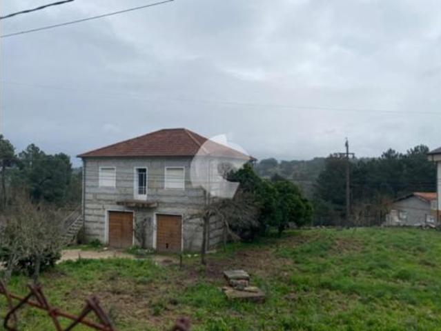 Casa en venta en Ourense, Galicia
