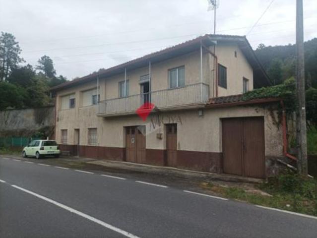 Casa en venta en Ourense, Galicia