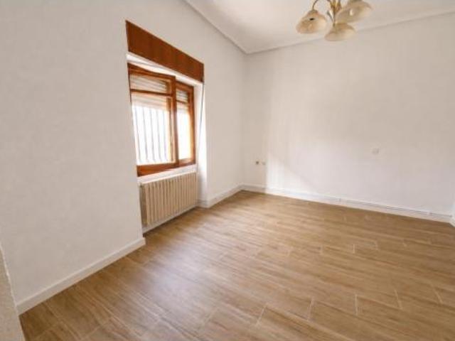 Casa en venta en Tomelloso, Castilla-La Mancha